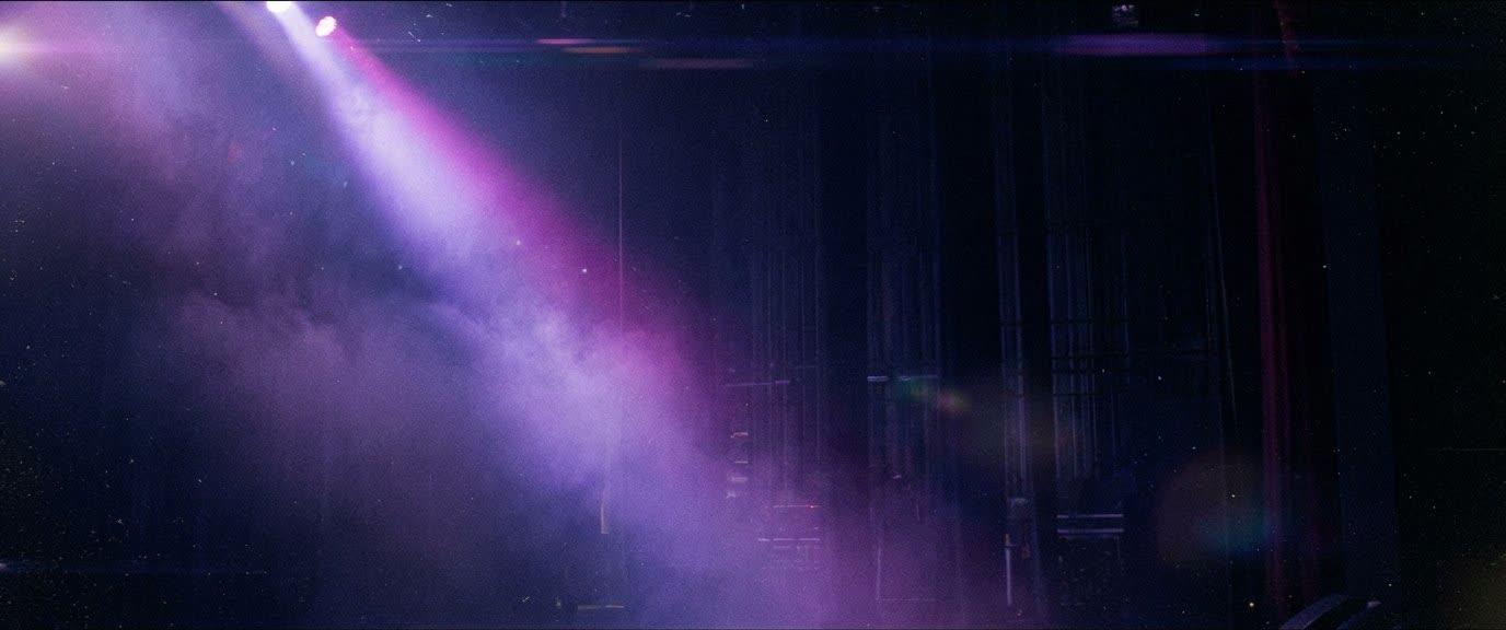 Atmosphärische Lichtgestaltung für Produktionen in Solingen